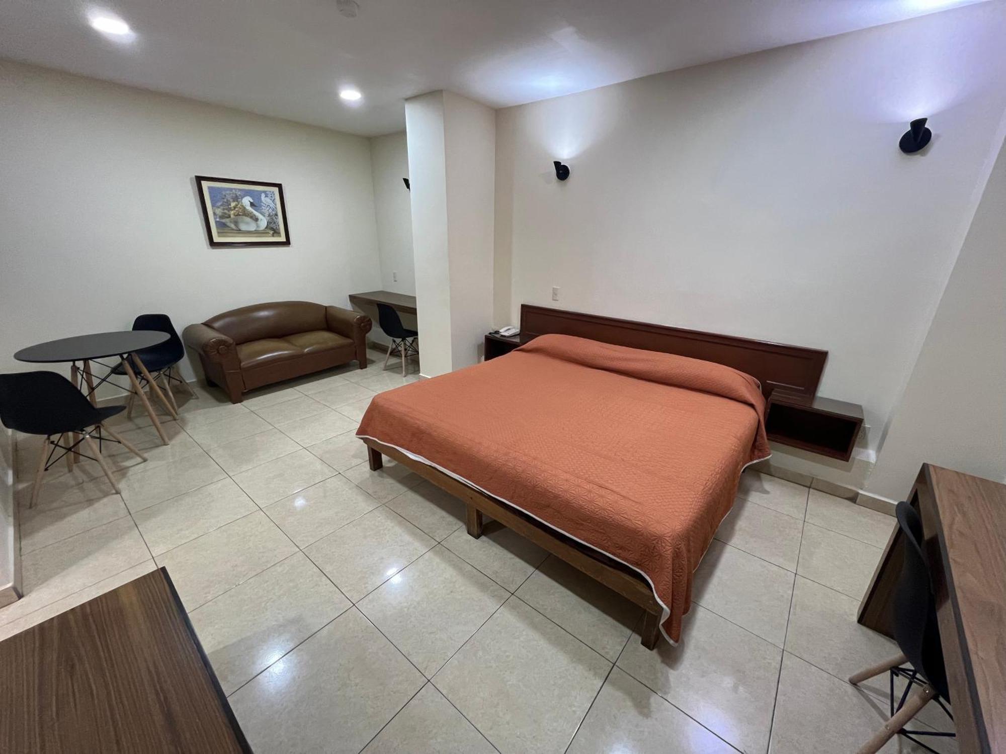 Hotel Fiesta Altena تيباتيتلان دي موريلوس المظهر الخارجي الصورة
