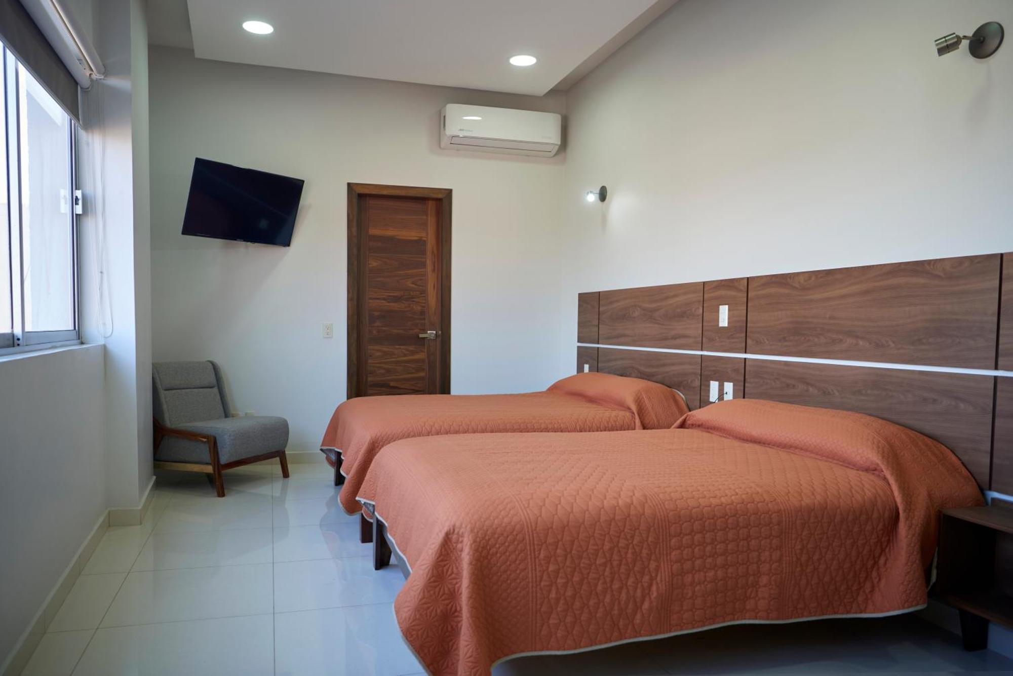 Hotel Fiesta Altena تيباتيتلان دي موريلوس المظهر الخارجي الصورة