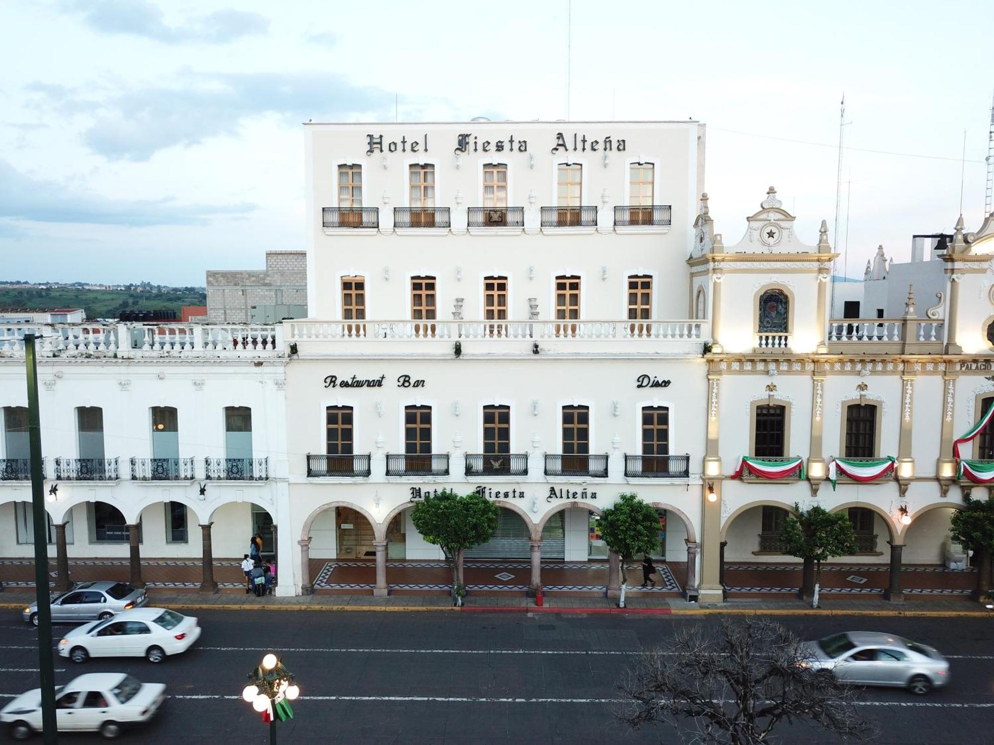 Hotel Fiesta Altena تيباتيتلان دي موريلوس المظهر الخارجي الصورة